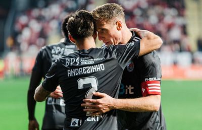 Românul cu o avere de peste 400 de milioane de euro a făcut oferta oficială » Ar putea investi la clubul din Superliga