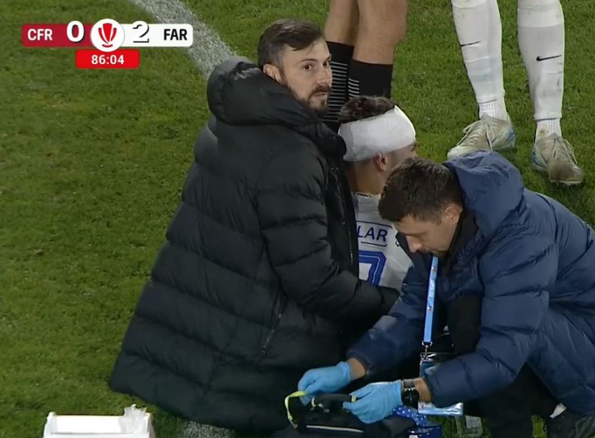 Ciocnire Hindrich - Cojocaru în CFR Cluj - Farul