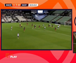 Imagini uluitoare! Arbitrul a luat telefonul și a vorbit la marginea terenului: „Greu de crezut”