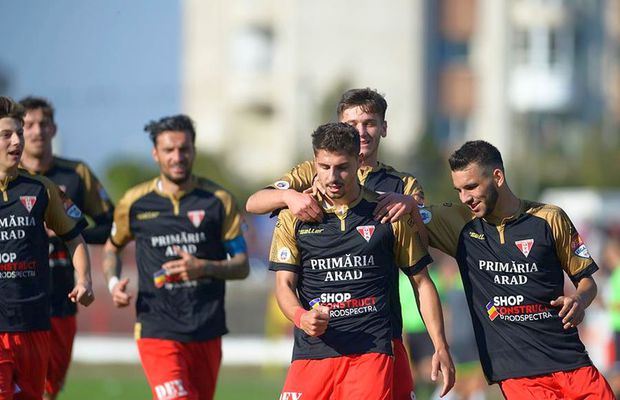 Scandal URIAȘ în Liga 2 » UTA protestează public: „Jucătorii mei sunt storși, sunt livizi! Este inuman să pățim așa ceva!”