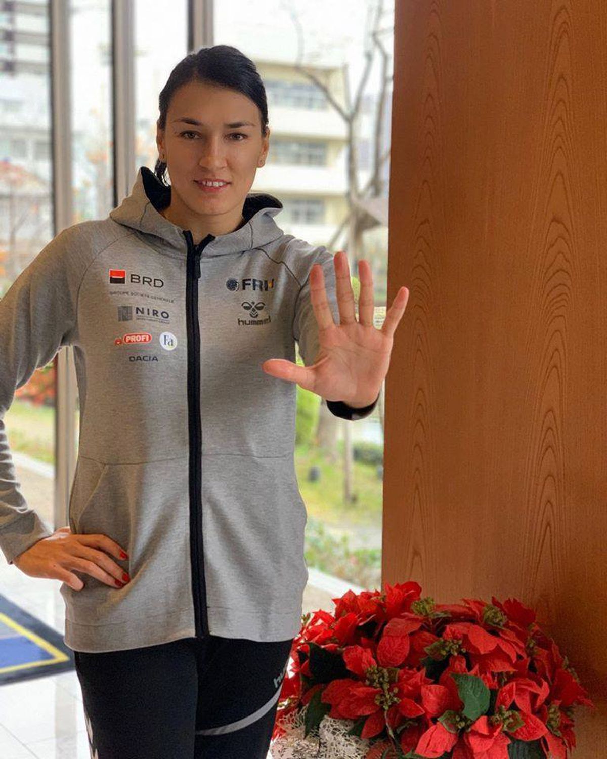 5 zile până la startul Mondialului » FOTO „Tricolorele” au vizitat o școală japoneză