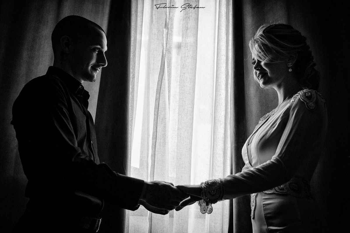 Apariție rară a soției lui Mihai Rotaru: cum a fost surprinsă misterioasa parteneră a finanțatorului Universității Craiova