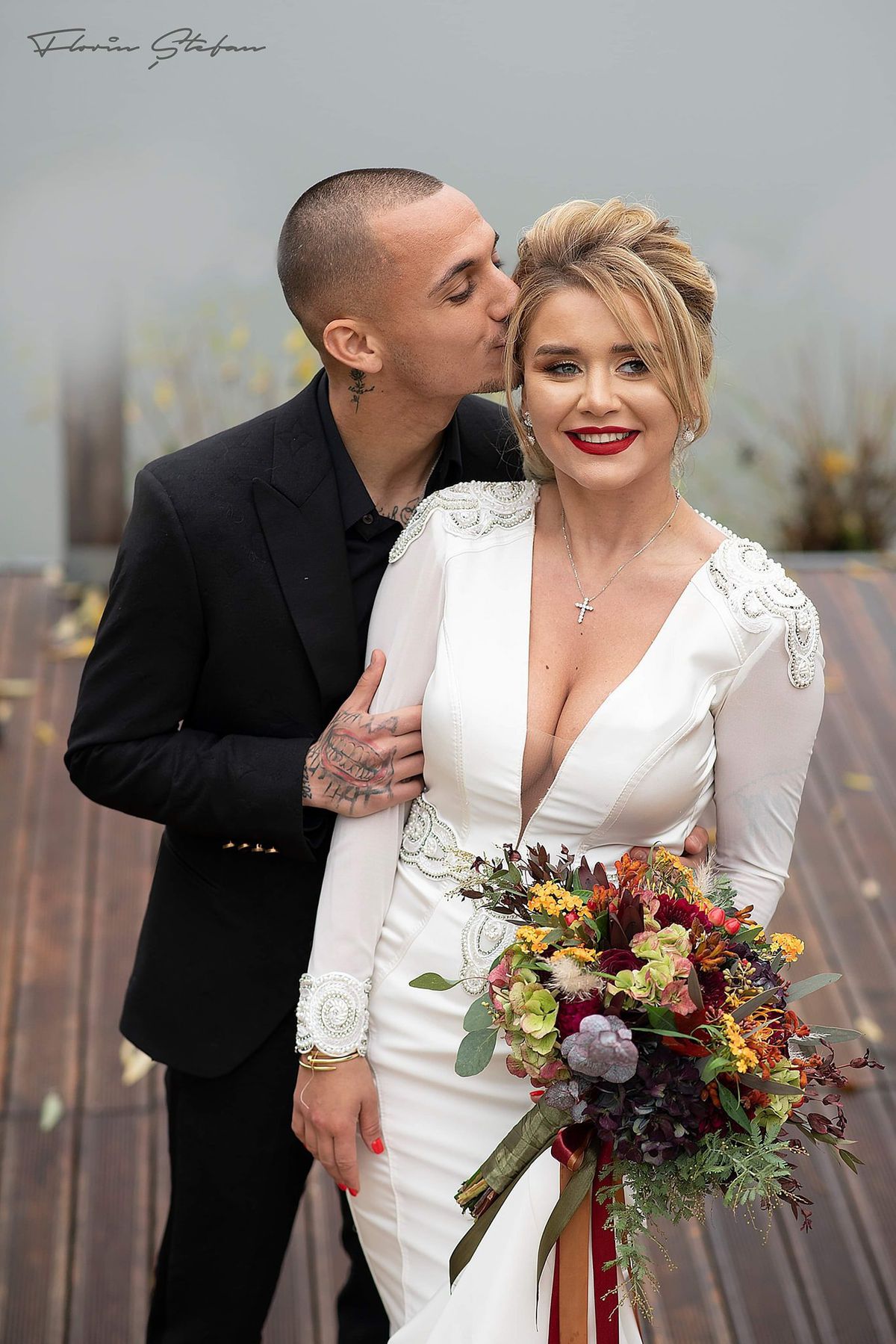 VIDEO+FOTO Alexandru Mitriță s-a căsătorit cu Alesia » Imagini de senzație de la petrecerea la care au participat și Victor Pițurcă și jucătorii Craiovei