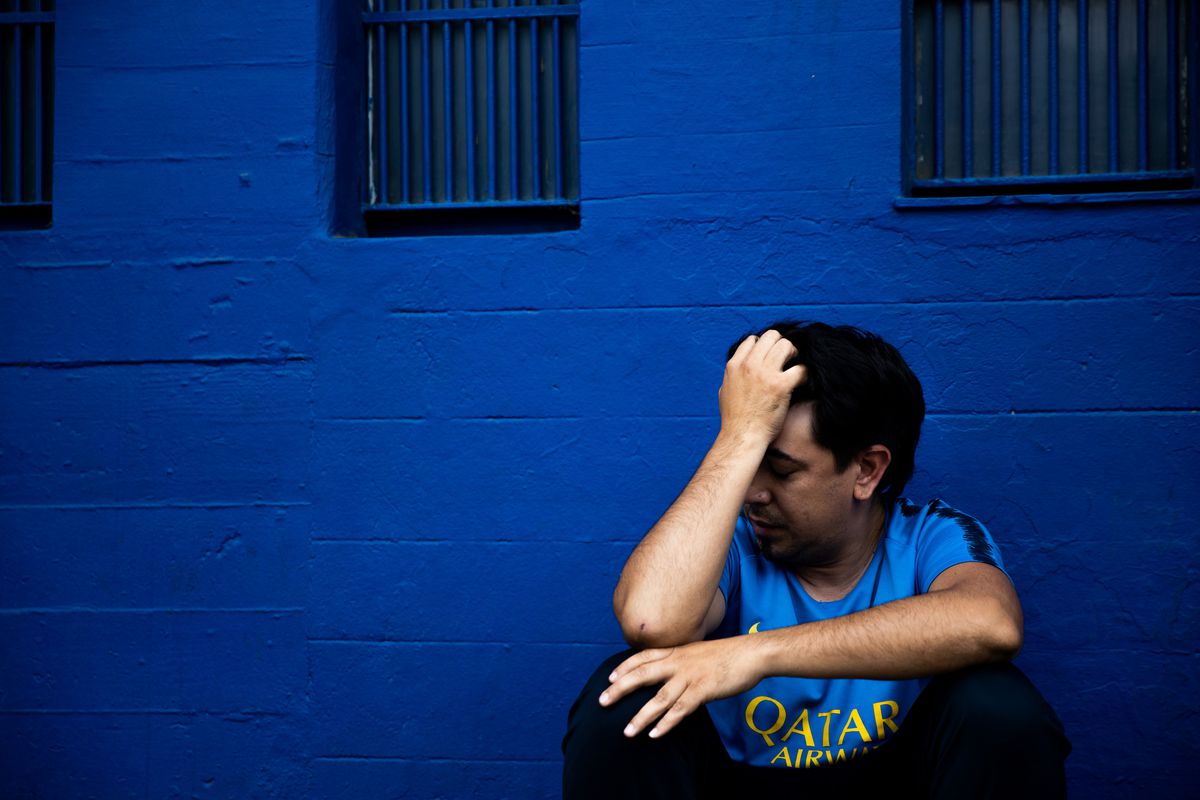 Imaginile durerii » Fanii lui Maradona își plâng idolul în stradă