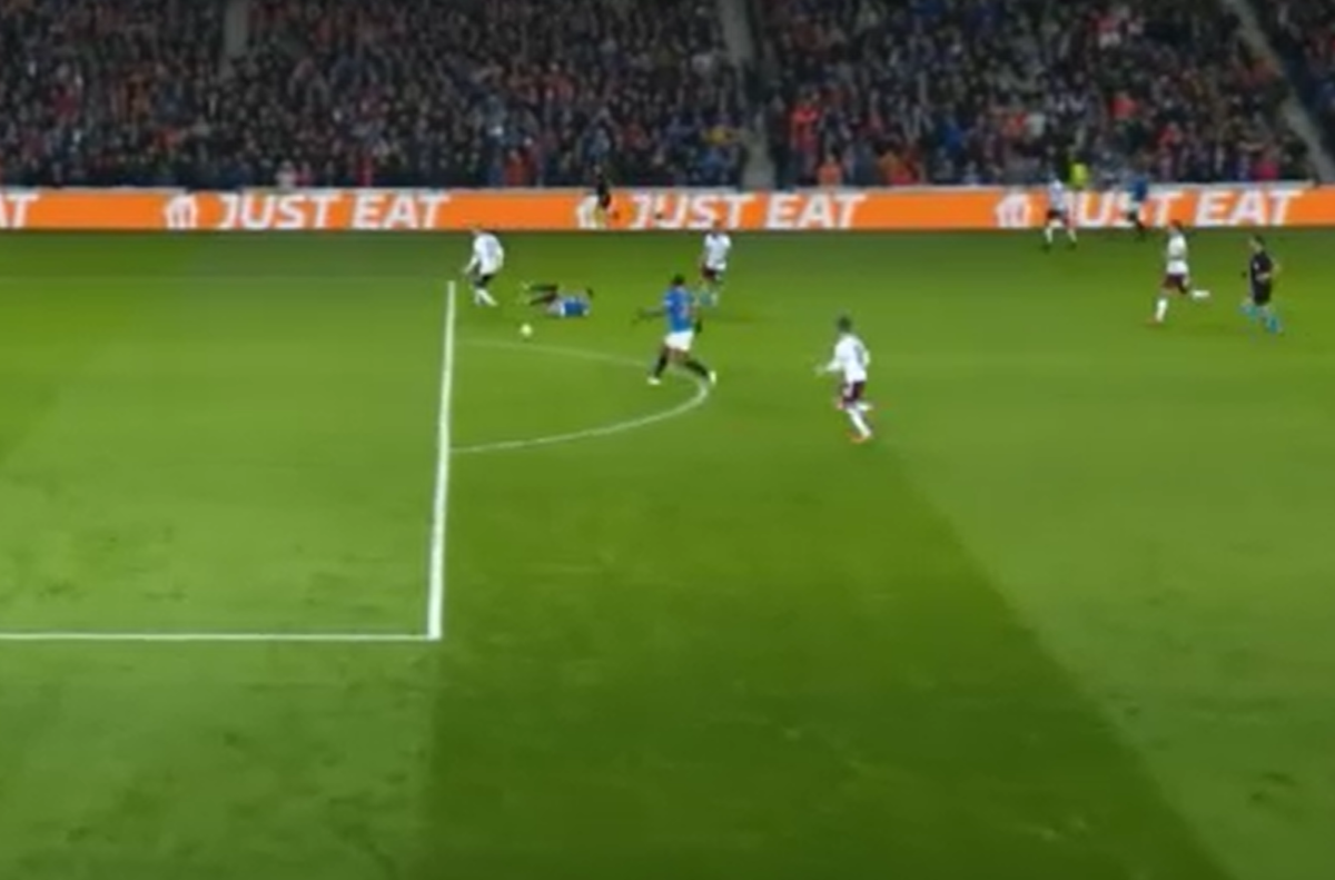 Ianis Hagi, assist în Europa League » Niță, spectator de lux