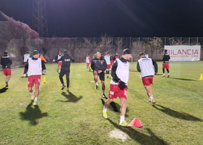 Surpriză la antrenamentul lui Dinamo » Cine i-a luat în primire pe „câini”