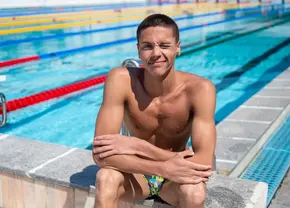 David Popovici a primit premiul Piotr Nurowski! Primul sportiv român premiat cu titlul „Cel mai bun tânăr sportiv european”