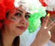 Suporterii Iranianului au oferit momente emoționante la startul meciului cu Țara Galilor de la Campionatul Mondial / Sursă foto: Guliver/Getty Images