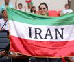 Suporterii Iranianului au oferit momente emoționante la startul meciului cu Țara Galilor de la Campionatul Mondial / Sursă foto: Guliver/Getty Images
