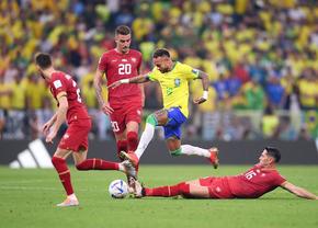 Neymar, cel mai faultat jucător de la Mondial! Un sârb i-a răsucit glezna înfiorător! Dar selecționerul Braziliei e convins: „Va mai juca!”