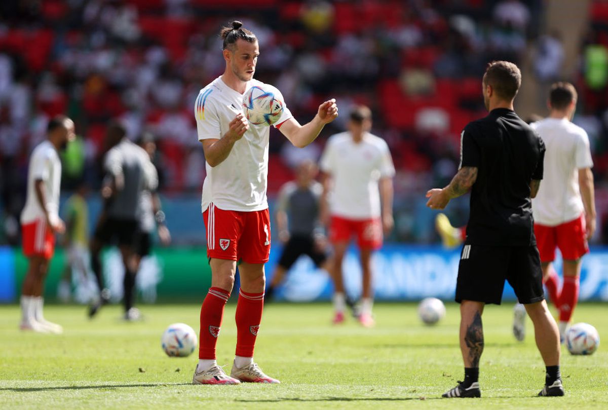 Țara Galilor, la încălzire în culorile curcubeului