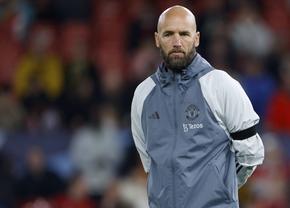 Ten Hag va fi înlocuit de un antrenor care în 2013 era să moară pe bancă
