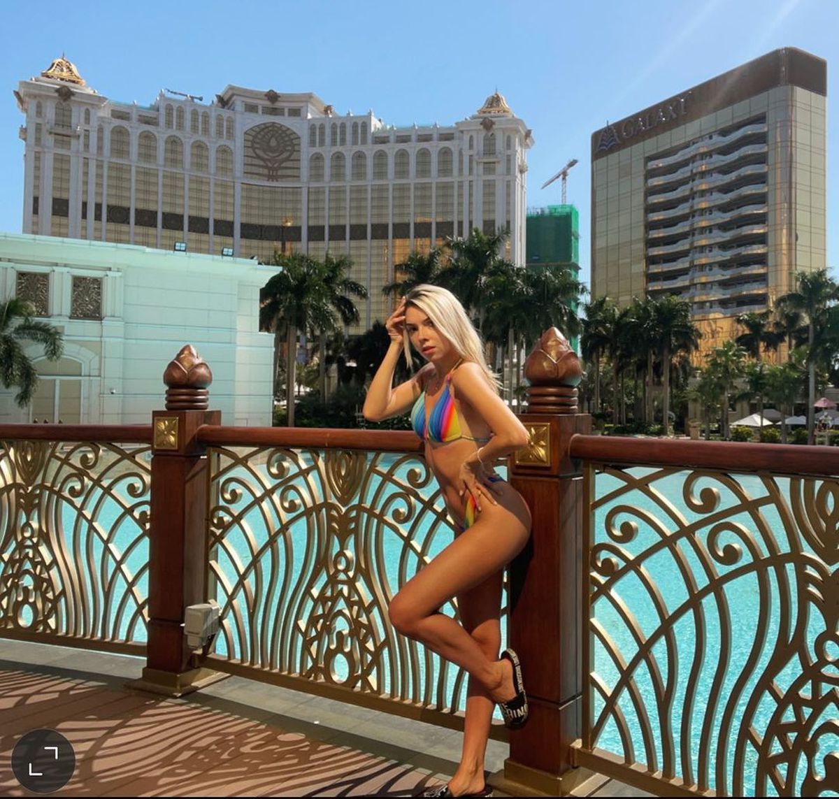 Bernadette Szocs a atras toate privirile la petrecerea Federației » Ce ținută și-a creat special pentru eveniment