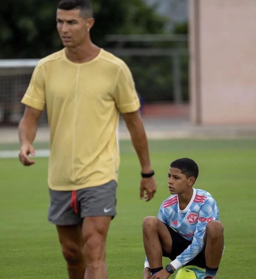6 țări de pe 4 continente îl vor pe fiul lui Cristiano Ronaldo la națională! Motivul pentru care Anglia l-a pierdut