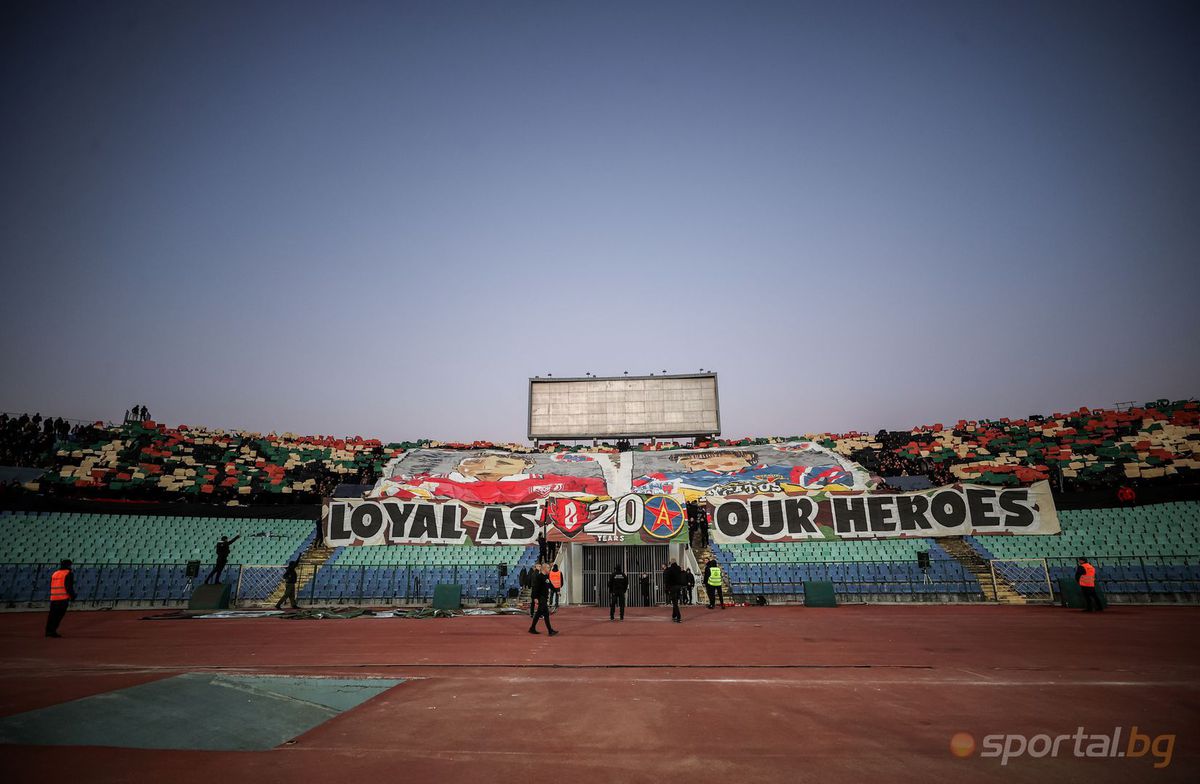 Peluza Sud a votat intensiv cu Elena Lasconi, dar în capitala Bulgariei! Cum s-a ajuns la așa ceva