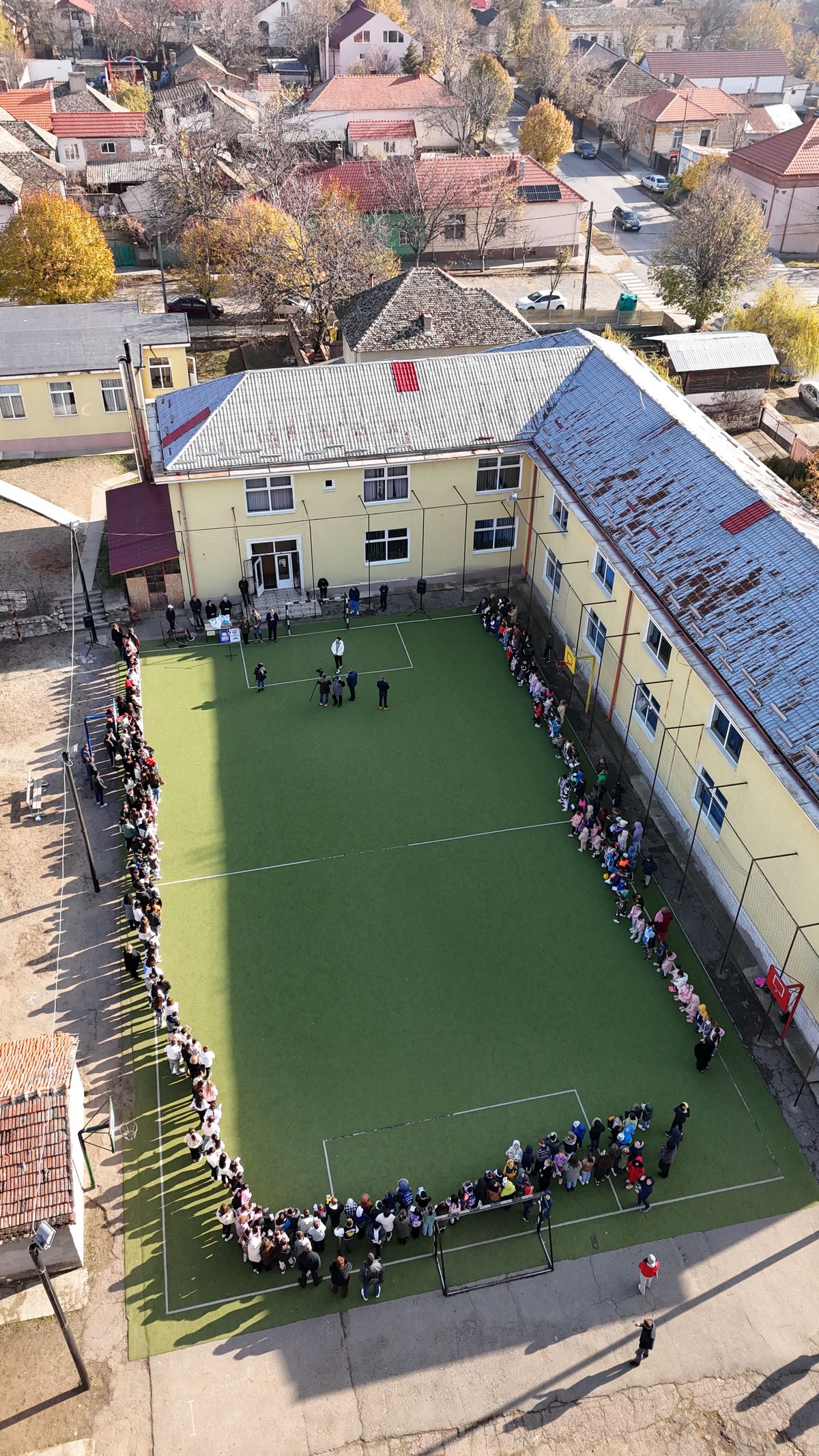 „Este o misiune personală” » Gică Popescu și Generația de Aur au dat startul donațiilor pentru școlile unde au învățat