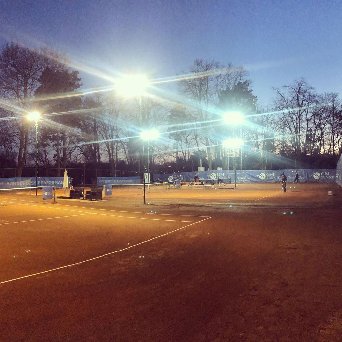 Cum arată „Tennis Club by the Lake”, clubul de tenis deținut de fiul lui Călin Georgescu