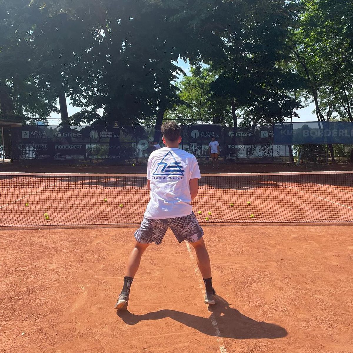 Cum arată clubul de tenis deținut de fiul lui Călin Georgescu » Baza din București, sponsorizată de mai multe companii de stat