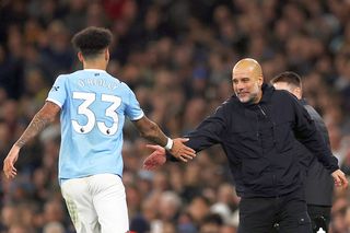 „E mâna lui” » Românul trecut pe la Manchester City a găsit reponsabilul pentru transformarea echipei