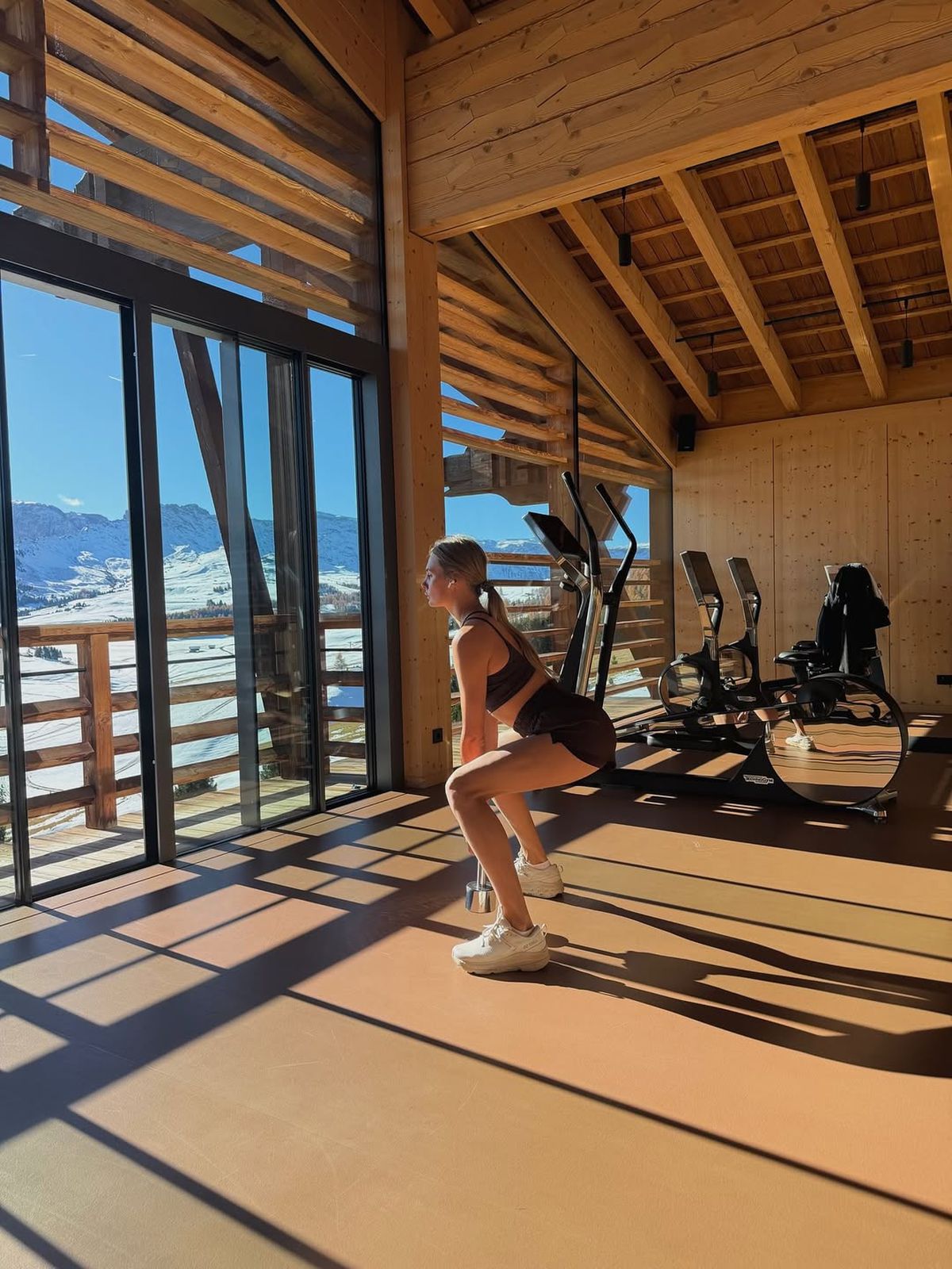 Celebra tenismenă a „topit” zăpada de pe munți! Dayana a sfidat frigul și a aprins imaginația fanilor: „Mamma mia!”