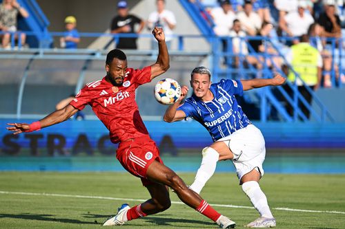 Un nou litigiu la FIFA pentru neplata salariilor. Clubul riscă interdicția la transferuri. Foto: Imago