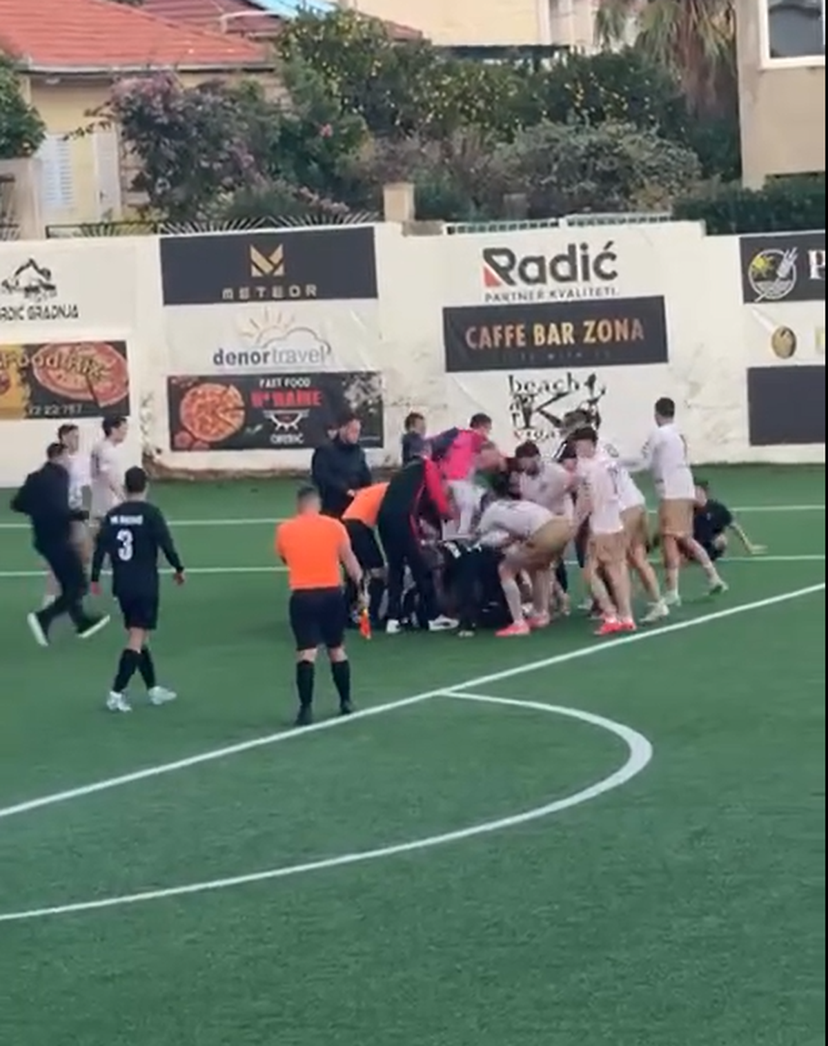 Bătaie generală în Croația! Au zburat picioare, pumni, chiar și mușcături » A fost implicat și președintele clubului