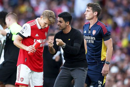 Sub comanda lui Mikel Arteta, Arsenal conduce Premier League // foto: Guliver/gettyimages