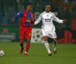 Bănel Nicoliță și Roberto Carlos în duel pe Ghencea la un meci din Champions League