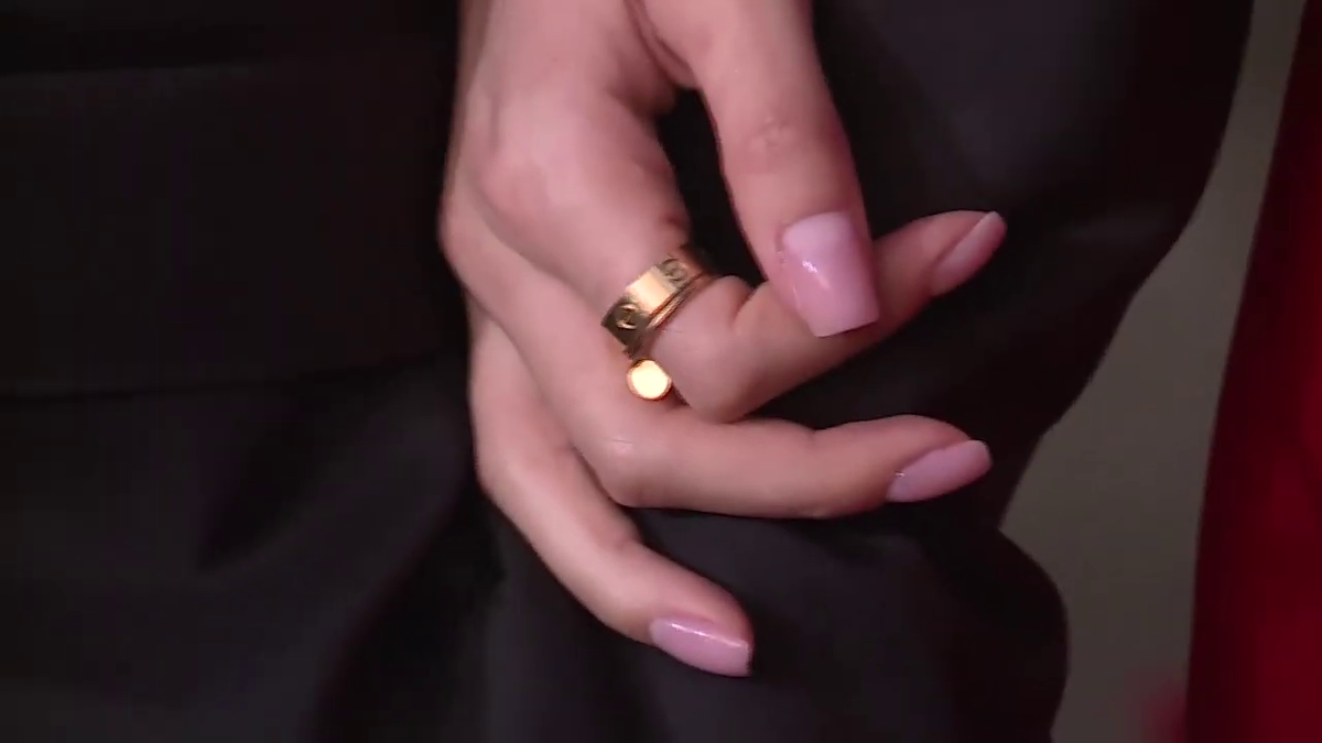 Fabulos! Cât a costat și cum arată inelul pe care soția lui Ianis Hagi l-a purtat la cununie