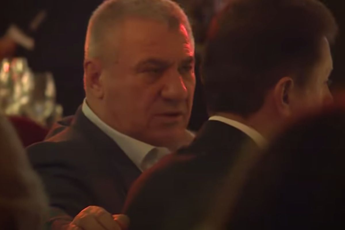 Cununie 25 decembrie - Ianis Hagi