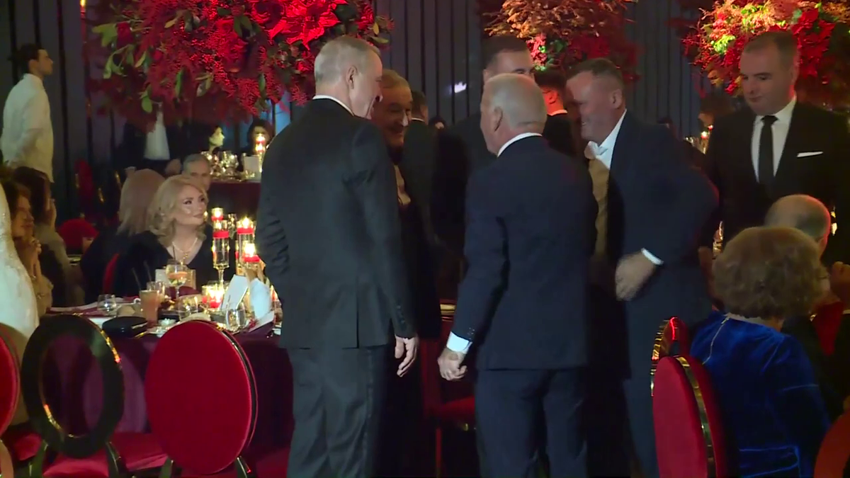 Cununie 25 decembrie - Ianis Hagi