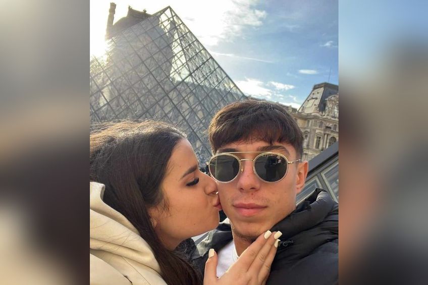 Costin Amzăr și iubita sunt în Franța, la Paris