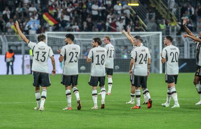 Fanii se distrează pe seama sondajului Federației. Pe cine vor să scoată „internaționalul anului”!