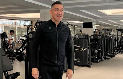 Peste cine a dat Ilie Dumitrescu la sala de forță: „Nicio zi liberă. Crăciun fericit!”