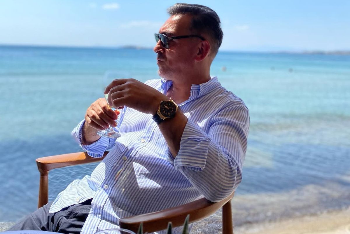 „Pe ăsta îmi place să îl port la «seaside»” » Ilie Dumitrescu și-a etalat ceasurile de lux: „Eu când mă uit la o persoană, mă pun la masă și văd…”