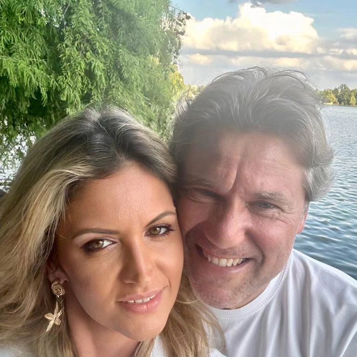 Florin Răducioiu și-a cerut iubita în căsătorie chiar la cumpăna dintre ani: „Am spus DA!”