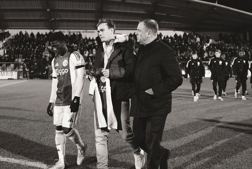 Scene sfâșietoare pe stadionul lui Ajax, după ce iubita fotbalistului a pierit într-un accident