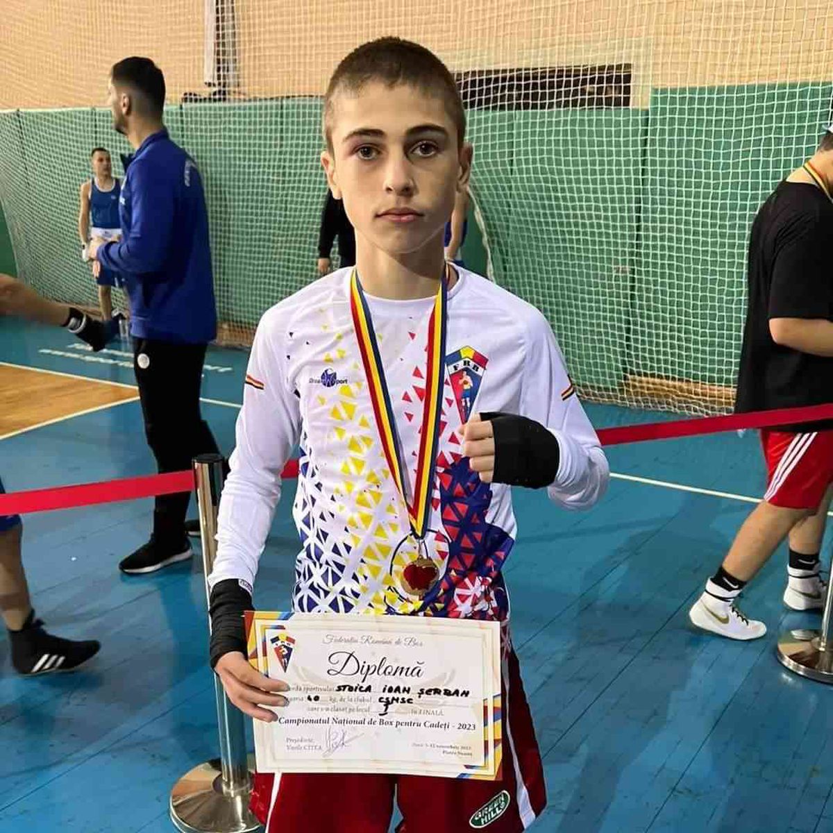 Puștiul cu pumni de aur din boxul românesc: „N-am zis niciodată «Nu mai pot» sau «Nu mai vreau». Când intru în ring, sunt în transă”