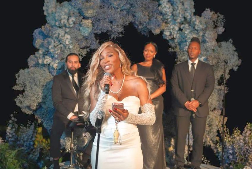 FOTO A făcut cel mai scump cadou la nunta lui Venus Williams » Incredibil ce le-a dăruit Serena mirilor!