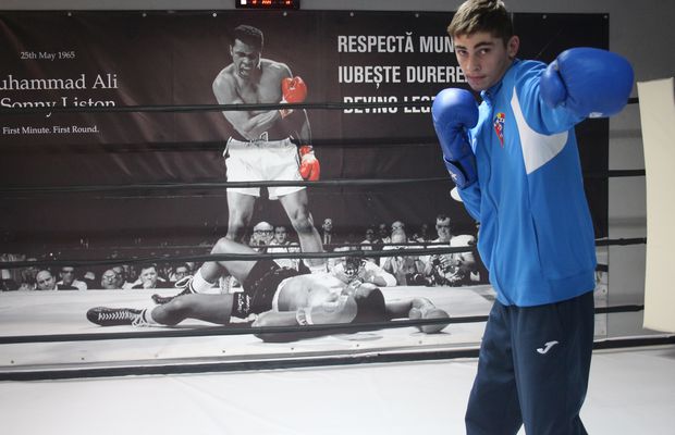 Puștiul cu pumni de aur din boxul românesc: „N-am zis niciodată «Nu mai pot» sau «Nu mai vreau». Când intru în ring, sunt în transă”