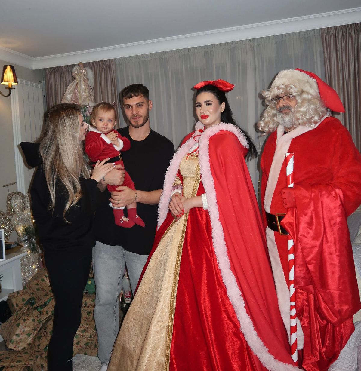 Plaje exotice vs bradul tradițional » Fotbalul românesc s-a împărțit de Crăciun: imagini din vacanță