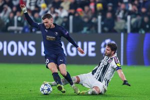 Paradoxul Transfermarkt: Titular în Champions League, dar evaluat modest