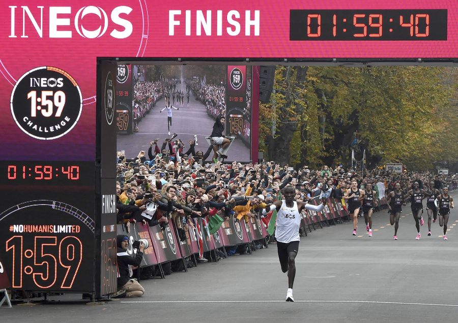 Eliud Kipchoge, dublu campion olimpic la maraton, are o nouă misiune: să facă viața mai bună oamenilor