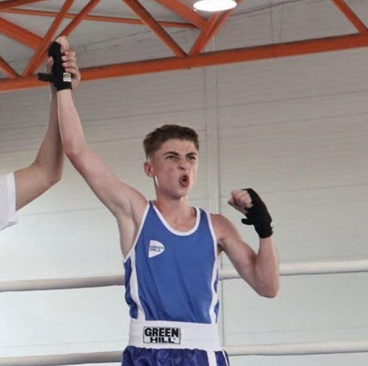 Puștiul cu pumni de aur din boxul românesc: „N-am zis niciodată «Nu mai pot» sau «Nu mai vreau». Când intru în ring, sunt în transă”