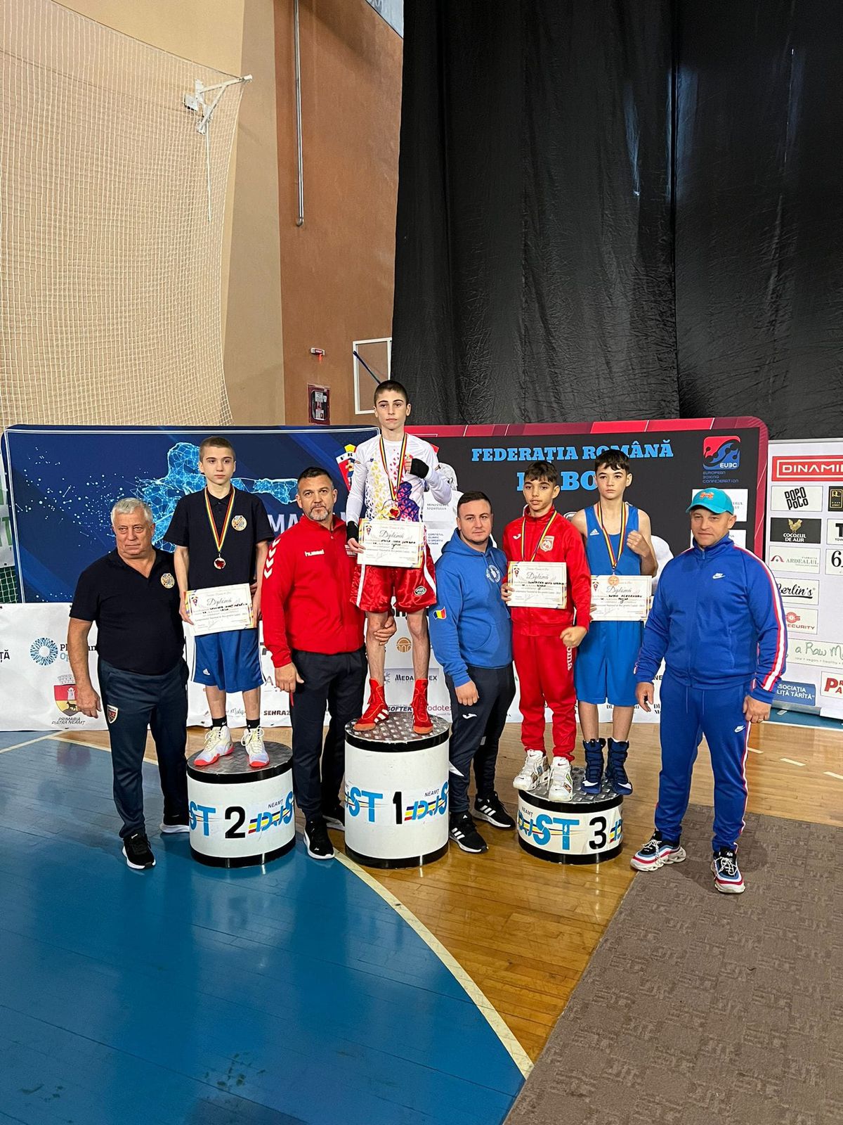 Puștiul cu pumni de aur din boxul românesc: „N-am zis niciodată «Nu mai pot» sau «Nu mai vreau». Când intru în ring, sunt în transă”