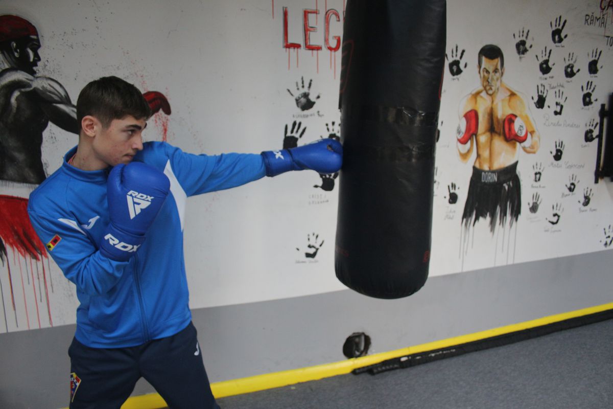 Puștiul cu pumni de aur din boxul românesc: „N-am zis niciodată «Nu mai pot» sau «Nu mai vreau». Când intru în ring, sunt în transă”