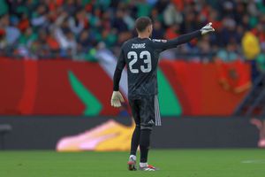 Fiul lui Zinedine Zidane a schimbat naționala și a avut un debut de vis sub privirile tatălui