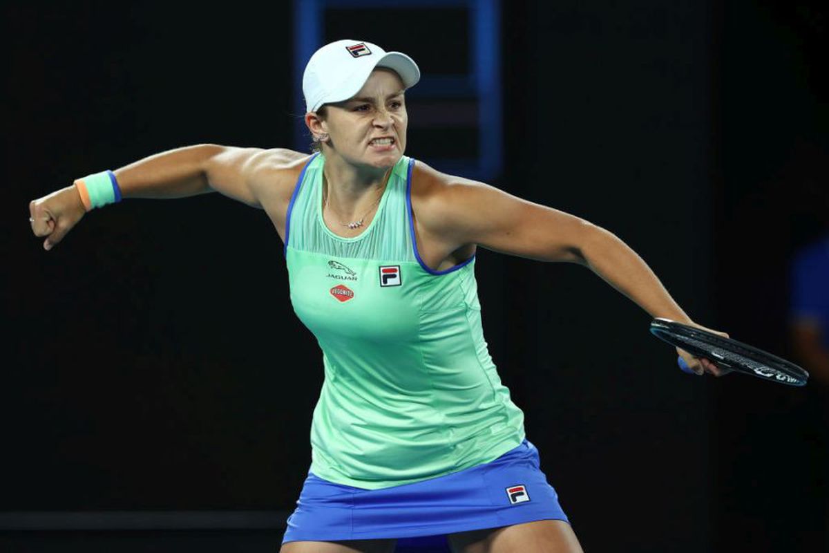 AUSTRALIAN OPEN // Ashleigh Barty, marea favorită la Melbourne, a clacat complet în setul secund cu Riske