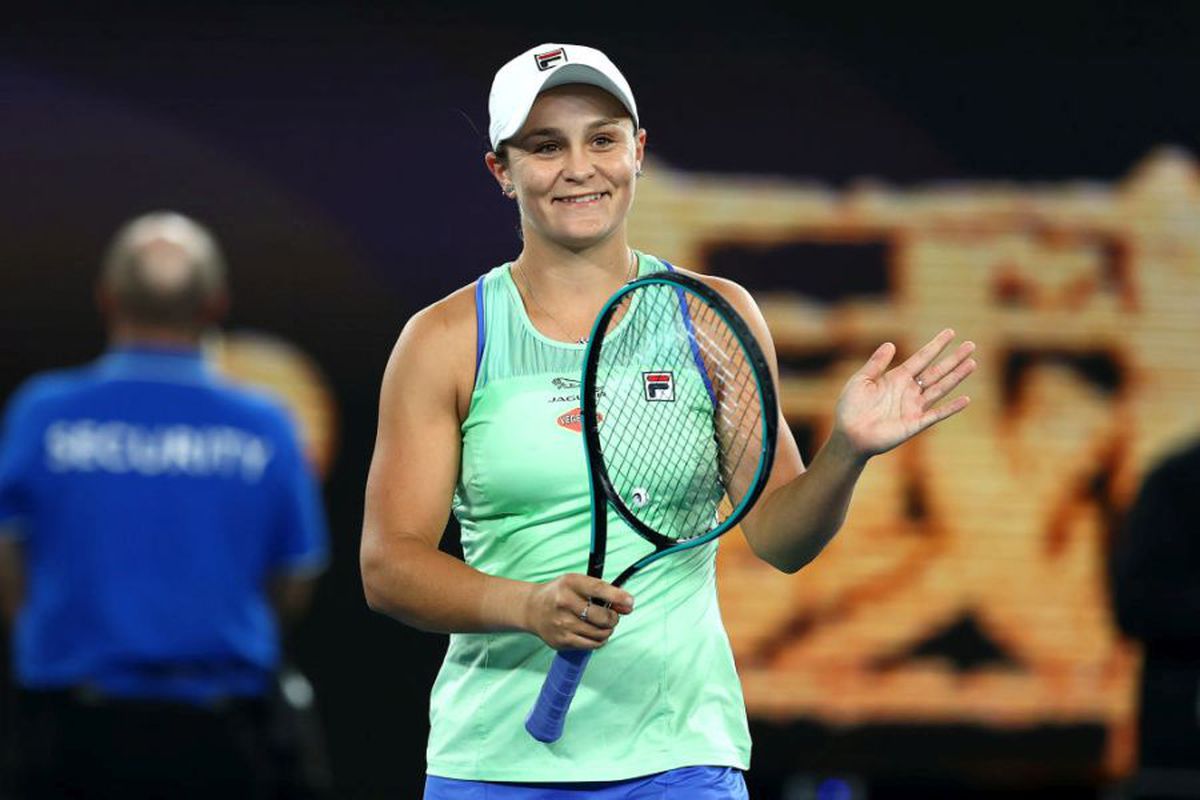 AUSTRALIAN OPEN // Ashleigh Barty, marea favorită la Melbourne, a clacat complet în setul secund cu Riske