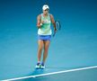 AUSTRALIAN OPEN // Ashleigh Barty, marea favorită la Melbourne, a clacat complet în setul secund cu Riske